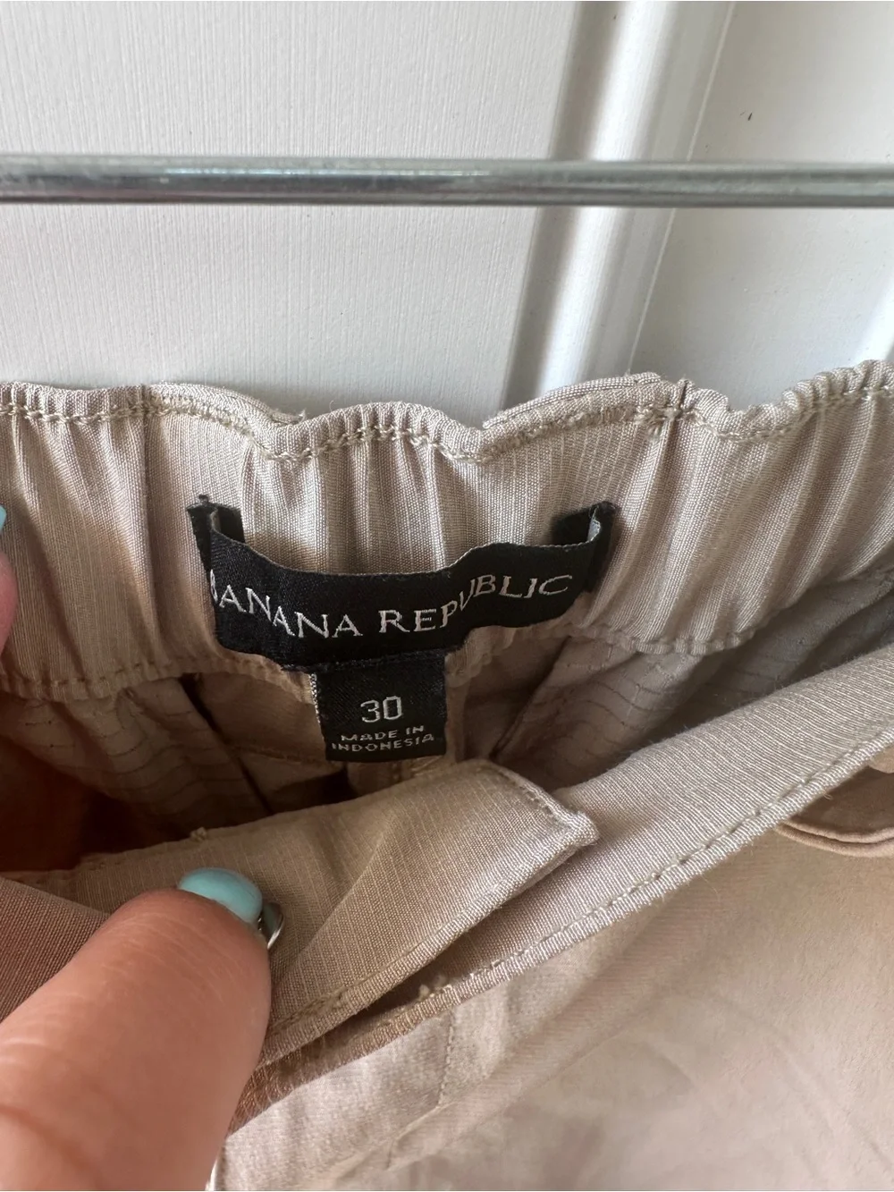 Banana Republic Men's Light Khaki Flat Front Shorts